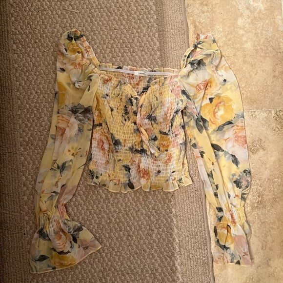 Floral Top  - Picture 2 of 3